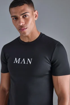 Man Muscle Fit Scuba T-shirt | BoohooMAN UK