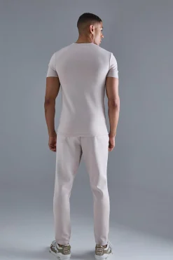 Man Muscle Fit Scuba T-shirt | BoohooMAN UK