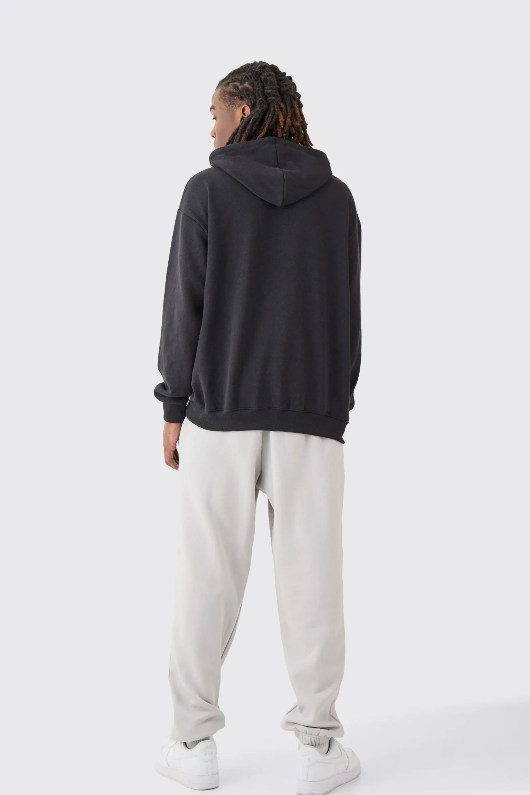 Man Oversized Basic Jogger | BoohooMAN UK
