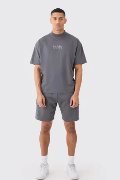 Man Oversized Extended Neck T-shirt And Cargo Short Set | BoohooMAN UK