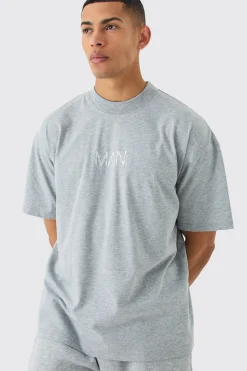Man Oversized Extended Neck T-shirt And Cargo Short Set | BoohooMAN UK