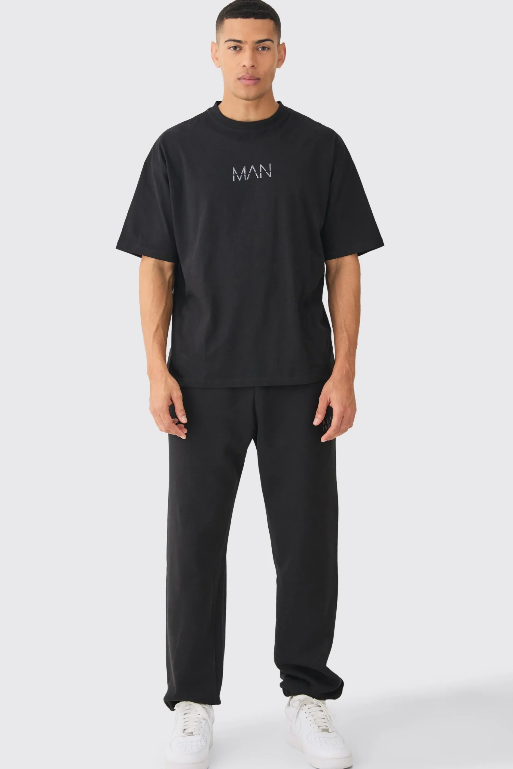 Man Oversized T-shirt & Jogger Set | BoohooMAN UK