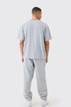 Man Oversized T-shirt & Jogger Set | BoohooMAN UK