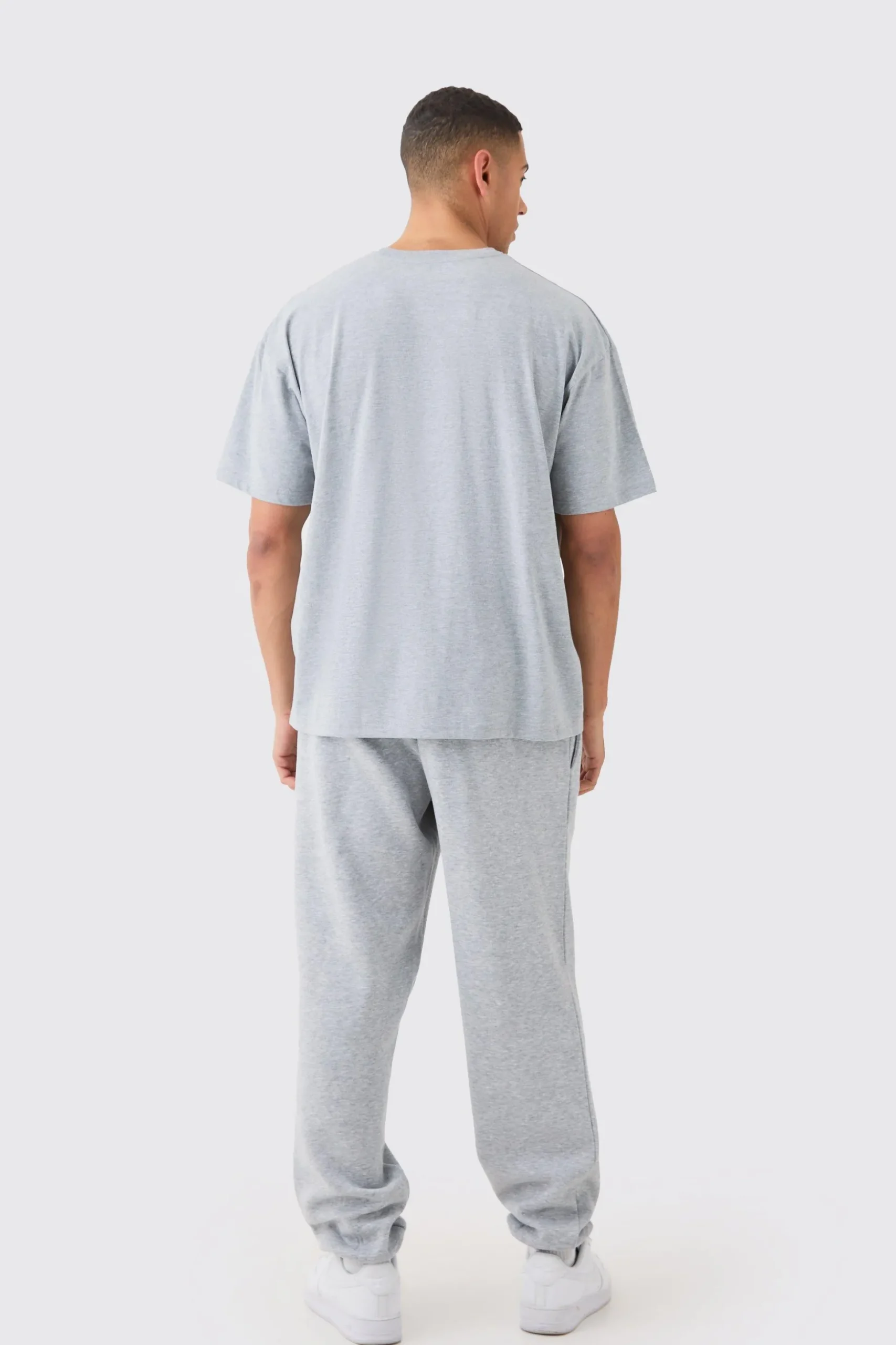 Man Oversized T-shirt & Jogger Set | BoohooMAN UK