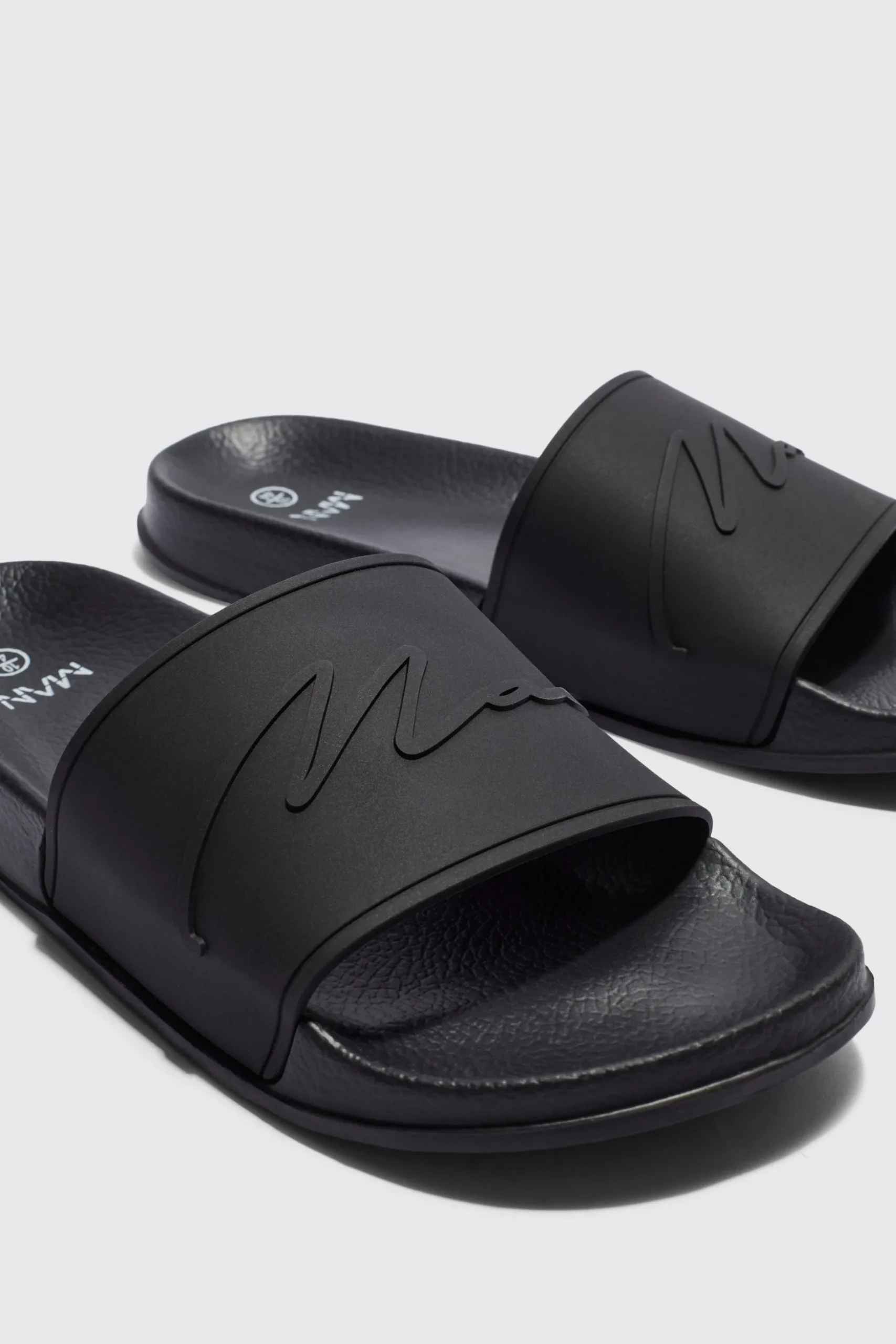 Man Script Slider | BoohooMAN UK