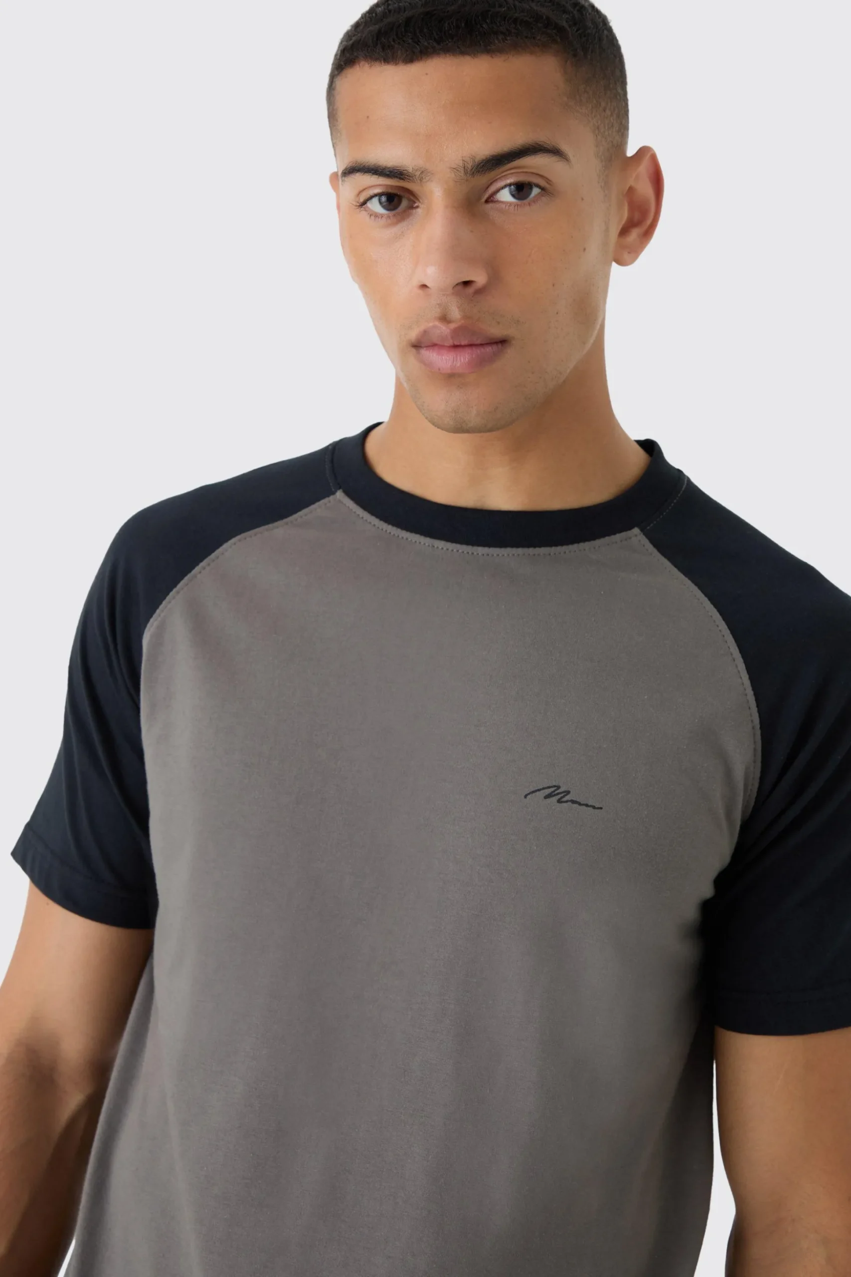Man Script Slim Colour Block Raglan T-shirt | BoohooMAN UK