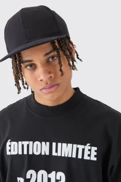 Man Signature Basic Snapback Cap In Black | BoohooMAN UK