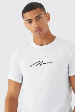 Man Signature Embroidered T-shirt | BoohooMAN UK