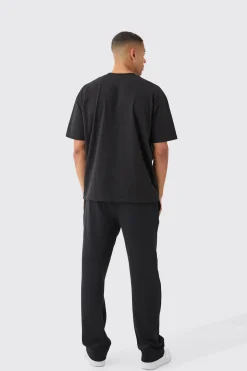 Man Signature Embroidered T-shirt | BoohooMAN UK