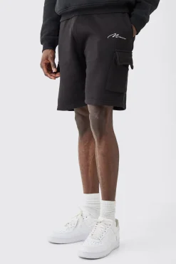 Man Signature Mid Length Loose Cargo Shorts | BoohooMAN UK