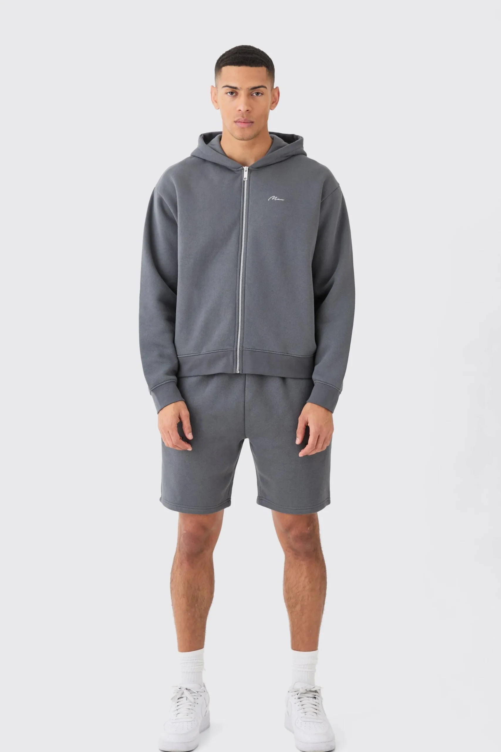 Man Signature Oversized Boxy Zip Thru Short Tracksuit | BoohooMAN UK