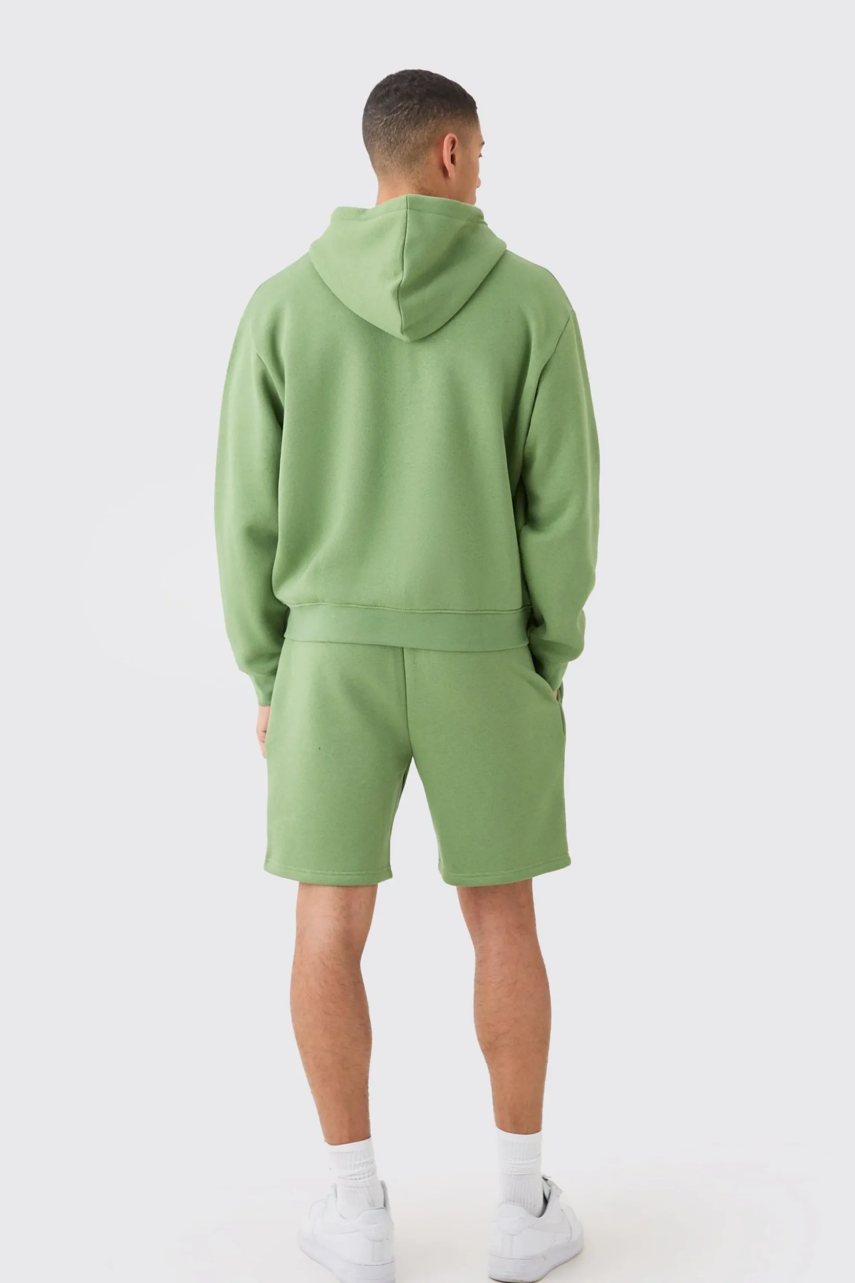 Man Signature Oversized Boxy Zip Thru Short Tracksuit | BoohooMAN UK