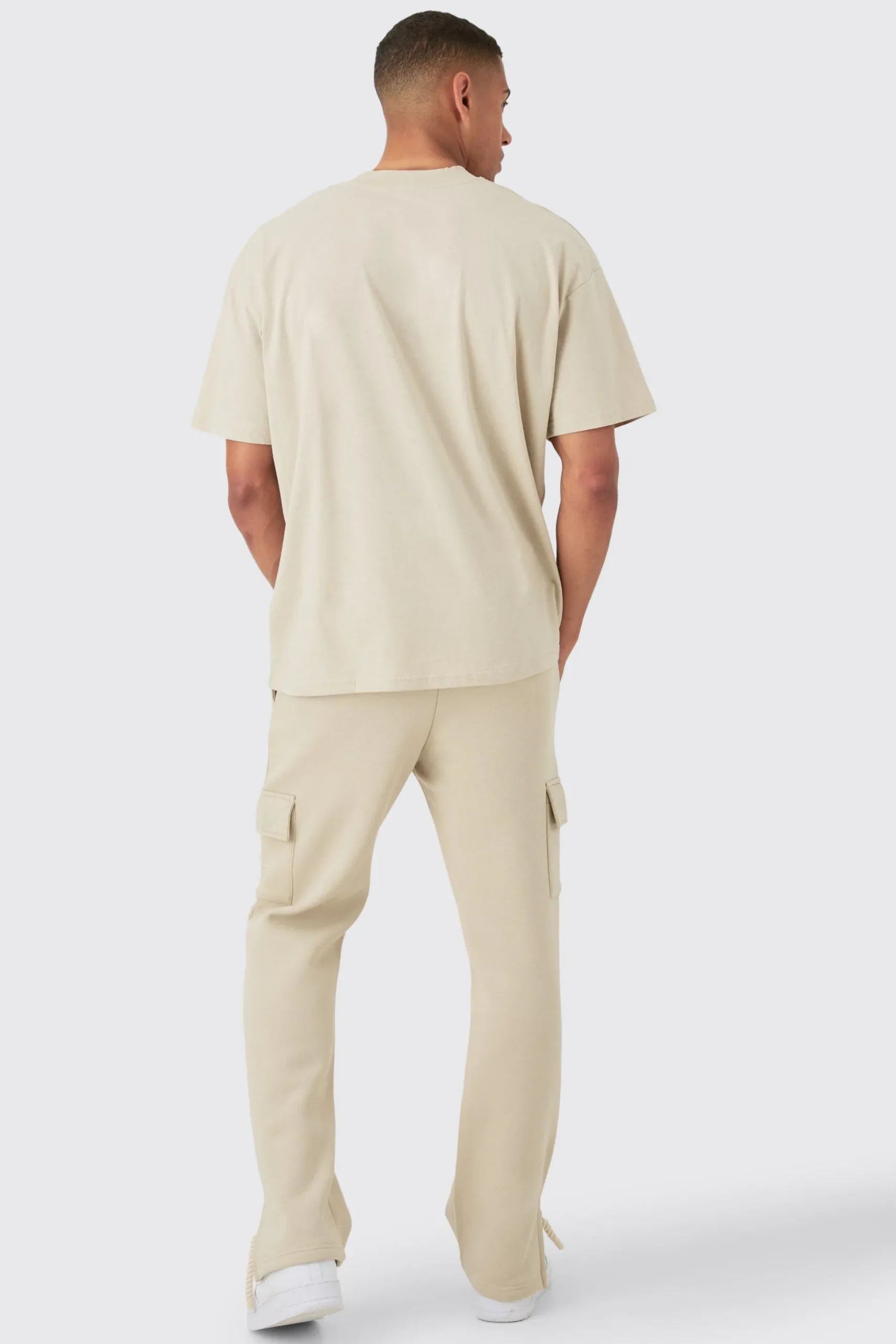 Man Signature Oversized Tshirt And Cargo Jogger Set | BoohooMAN UK