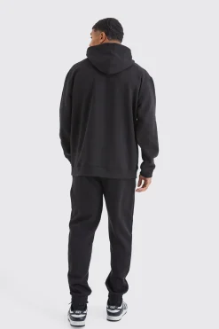 Man Signature Regular Fit Joggers | BoohooMAN UK