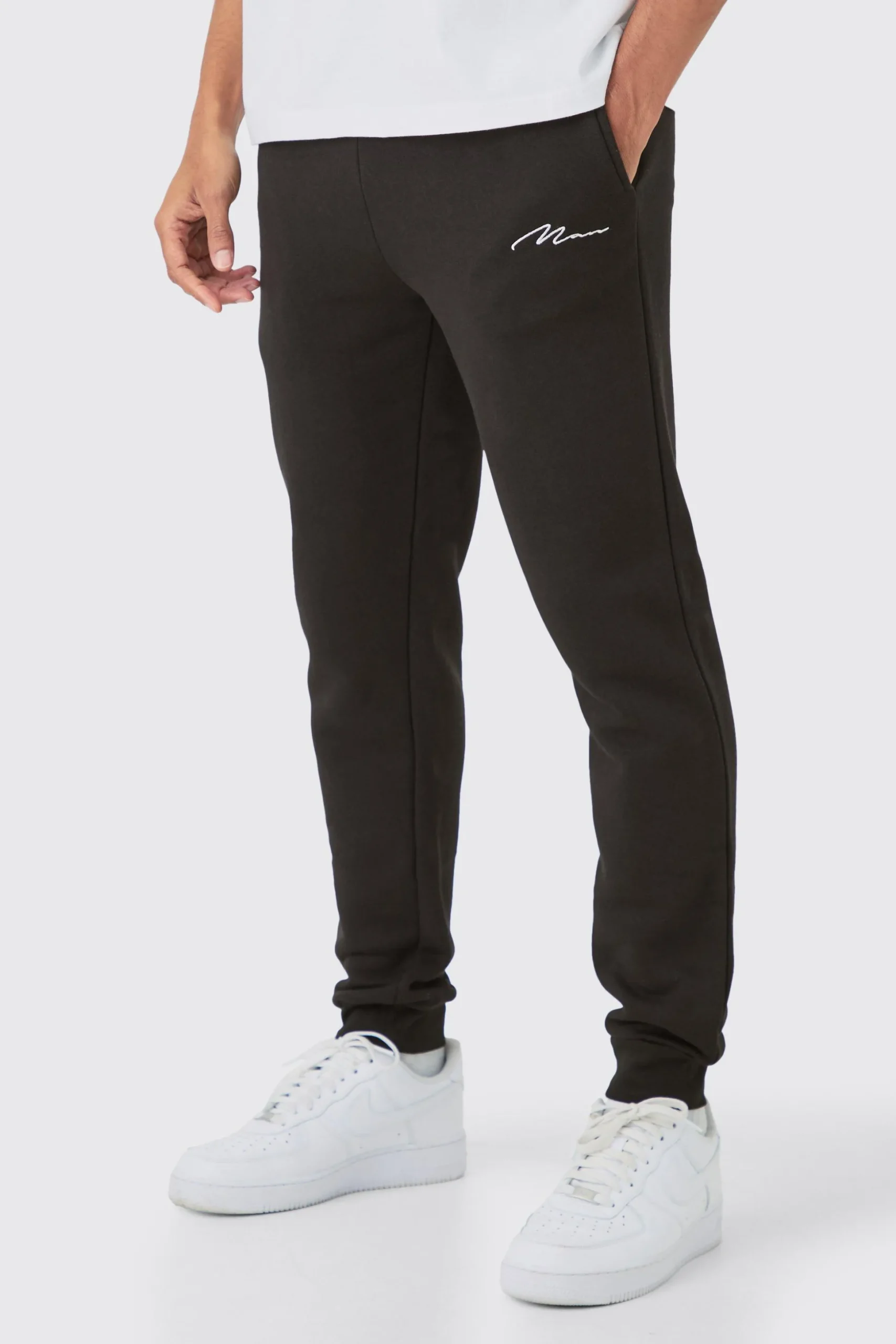 Man Signature Regular Fit Joggers | BoohooMAN UK