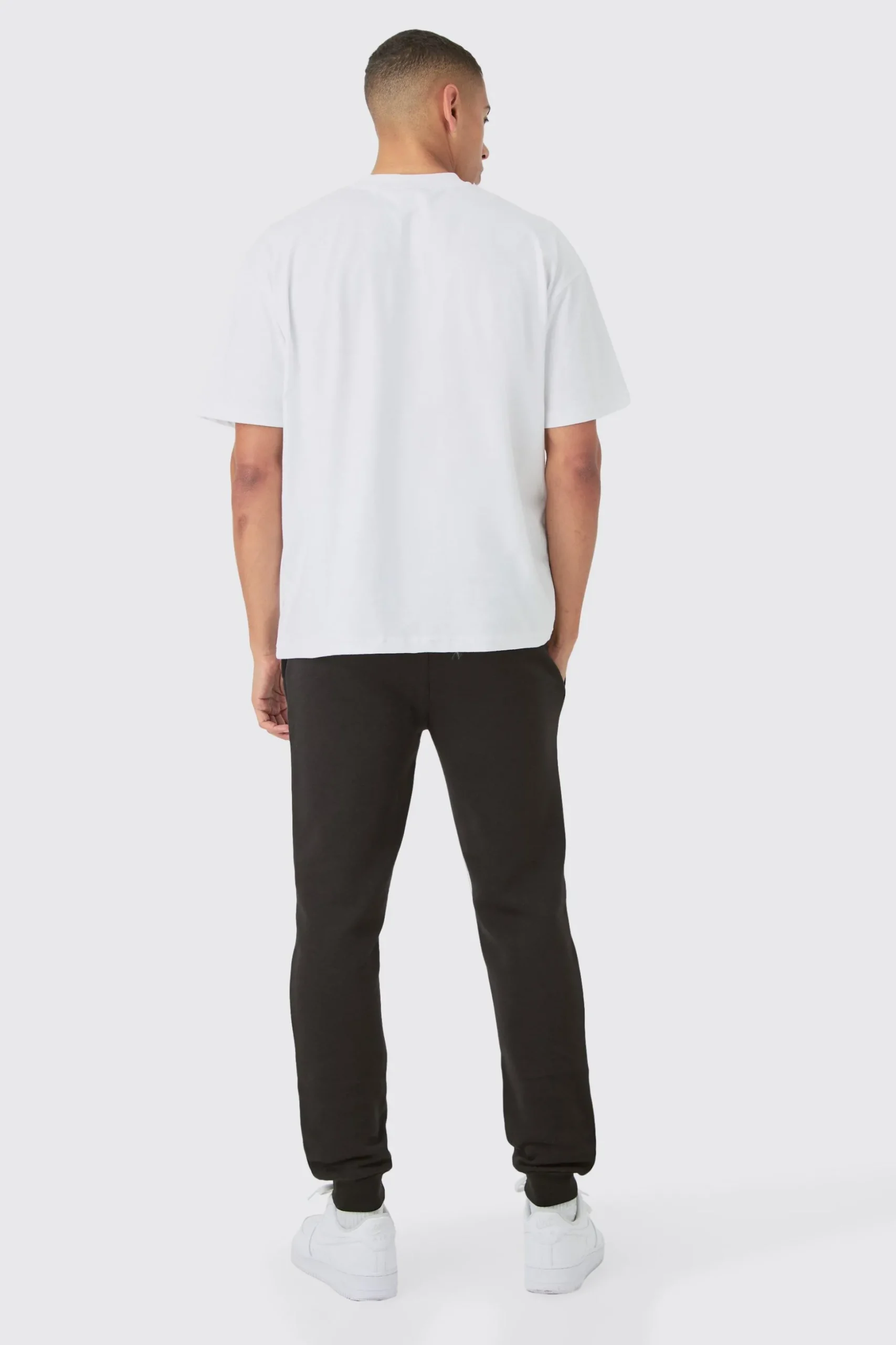 Man Signature Regular Fit Joggers | BoohooMAN UK