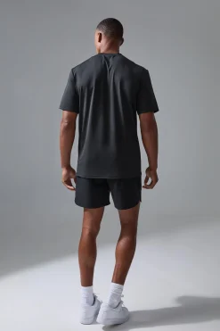 Man Sport Side Split 5inch Short | BoohooMAN UK