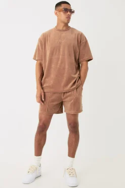Man Velour Oversized T-shirt & Pintuck Shorts Set | BoohooMAN UK