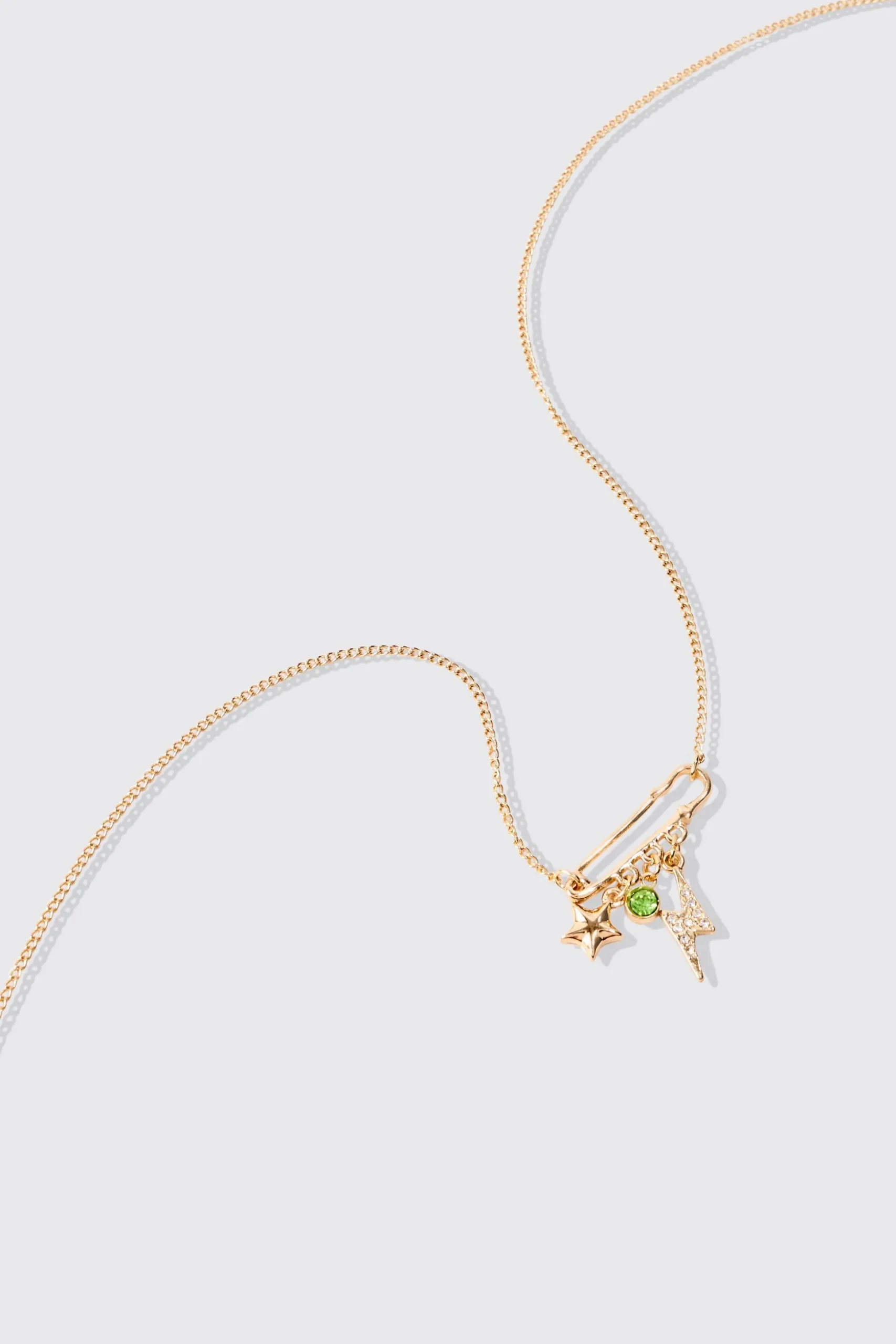 Mixed Pendant Loop Chain Necklace In Gold | BoohooMAN UK