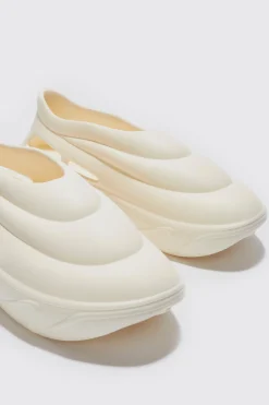 Moulded Runner | BoohooMAN UK