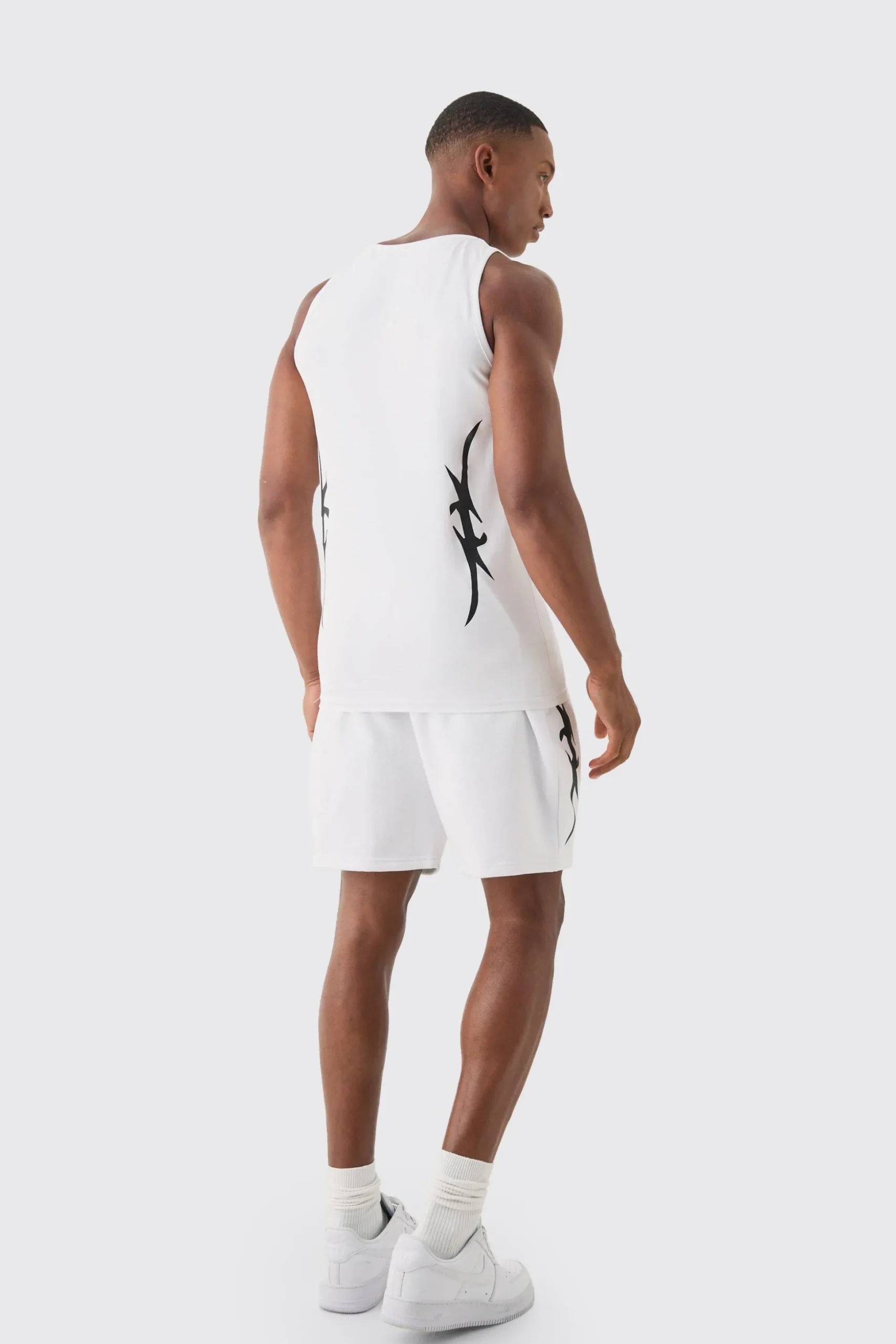 Muscle Fit Graphic Official Vest & Shorts Set | BoohooMAN UK