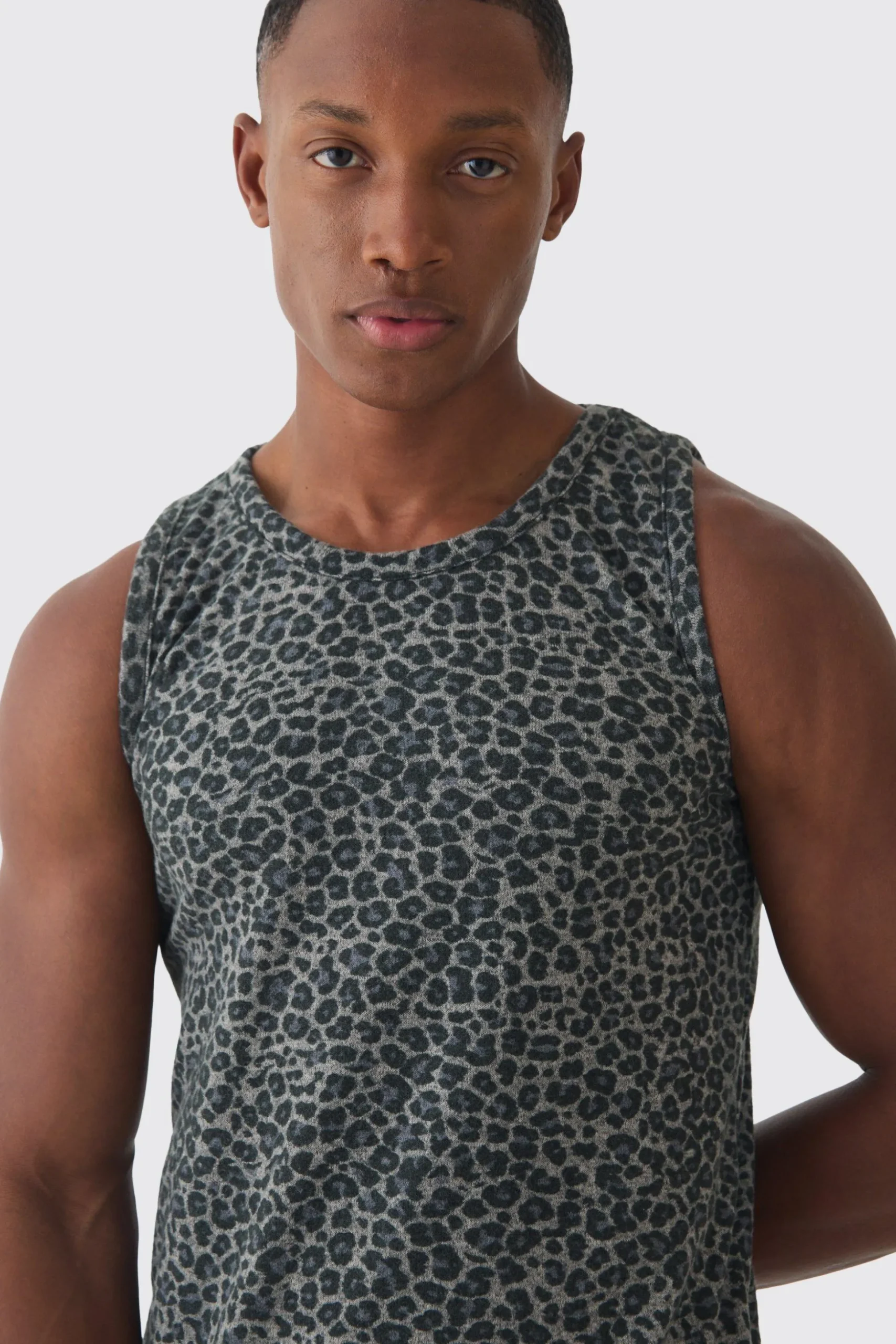 Muscle Fit Leopard Print Vest | BoohooMAN UK
