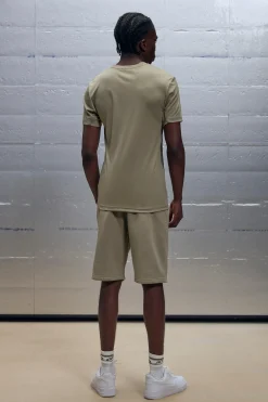 Muscle Fit Pocket Detail T-shirt & Shorts Set | BoohooMAN UK