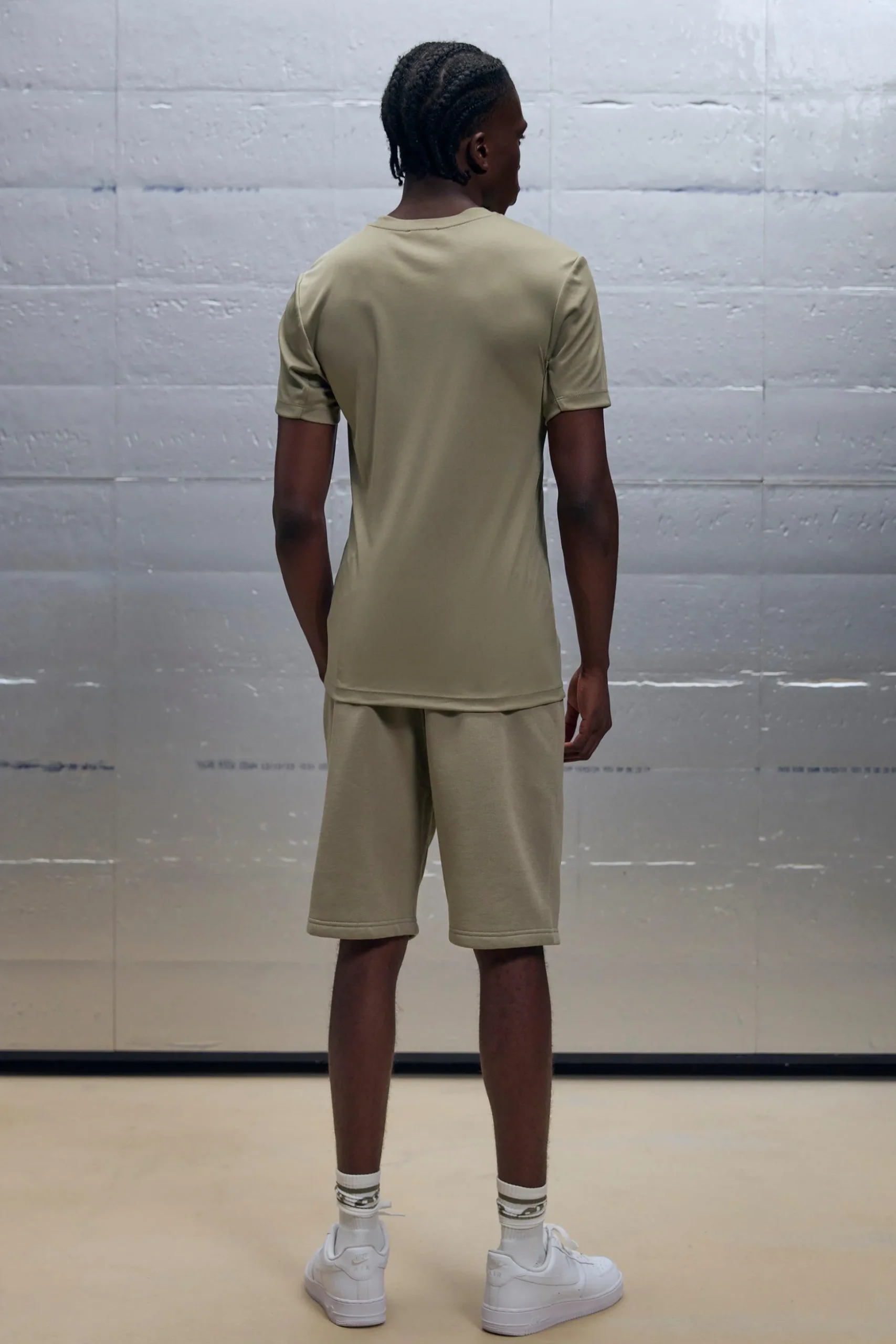 Muscle Fit Pocket Detail T-shirt & Shorts Set | BoohooMAN UK