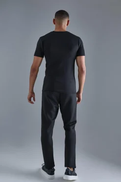 Muscle Fit Scuba T-shirt & Jogger Set | BoohooMAN UK