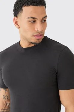 Muscle Fit T-shirt | BoohooMAN UK