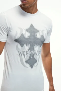 Muscle Gothic Cross Print T-Shirt | BoohooMAN UK