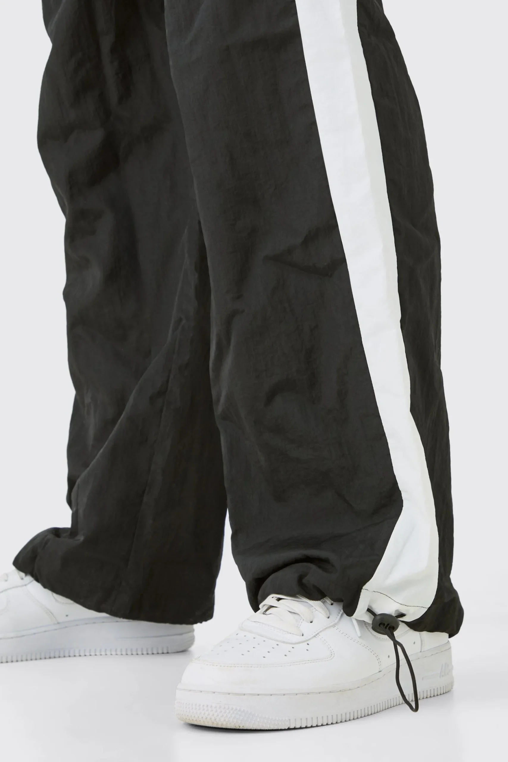 OFCL Side Panel Parachute Pants | BoohooMAN UK