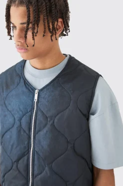 Onion Quilted Acid Wash Gilet And Short Set | BoohooMAN UK