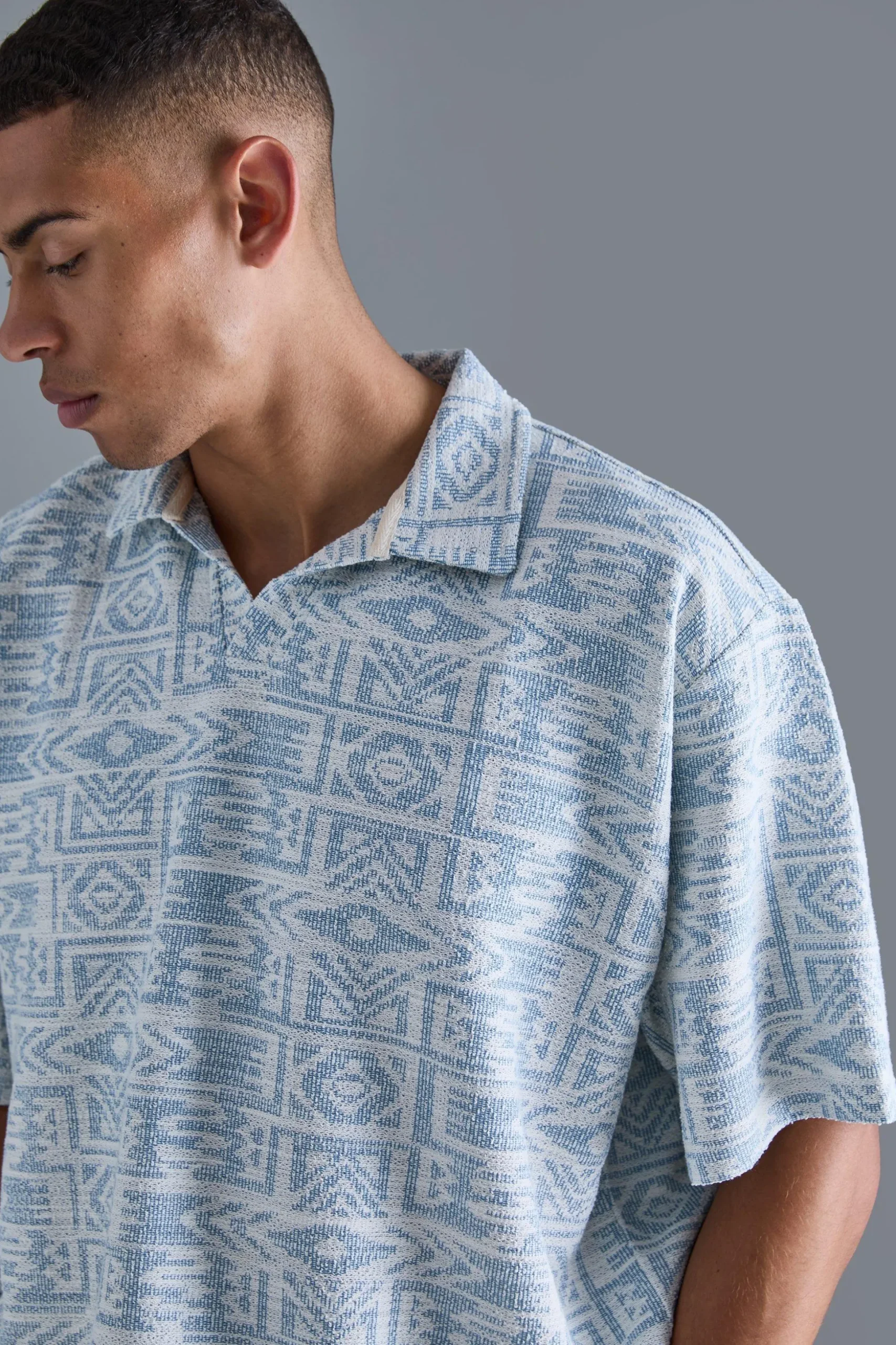 Oversized Aztec Jacquard Rugby Half Sleeve Sweatshirt | BoohooMAN UK