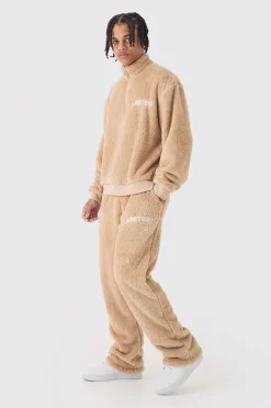 Oversized Boxy 1/4 Zip Limited Edition Teddy Borg Sweat Tracksuit | BoohooMAN UK