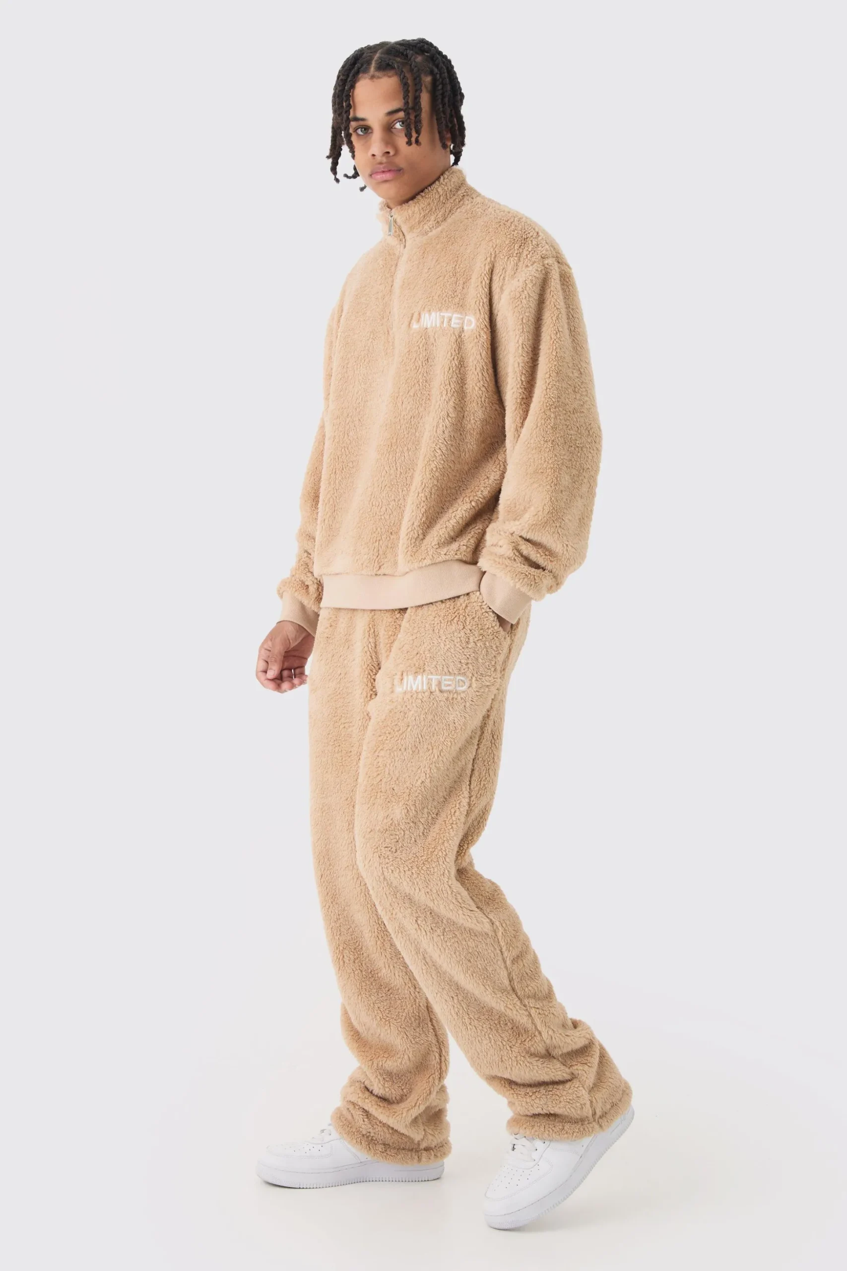 Oversized Boxy 1/4 Zip Limited Edition Teddy Borg Sweat Tracksuit | BoohooMAN UK