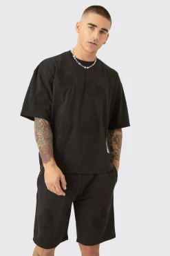 Oversized Boxy All Over Heart Applique T-shirt & Shorts Set | BoohooMAN UK