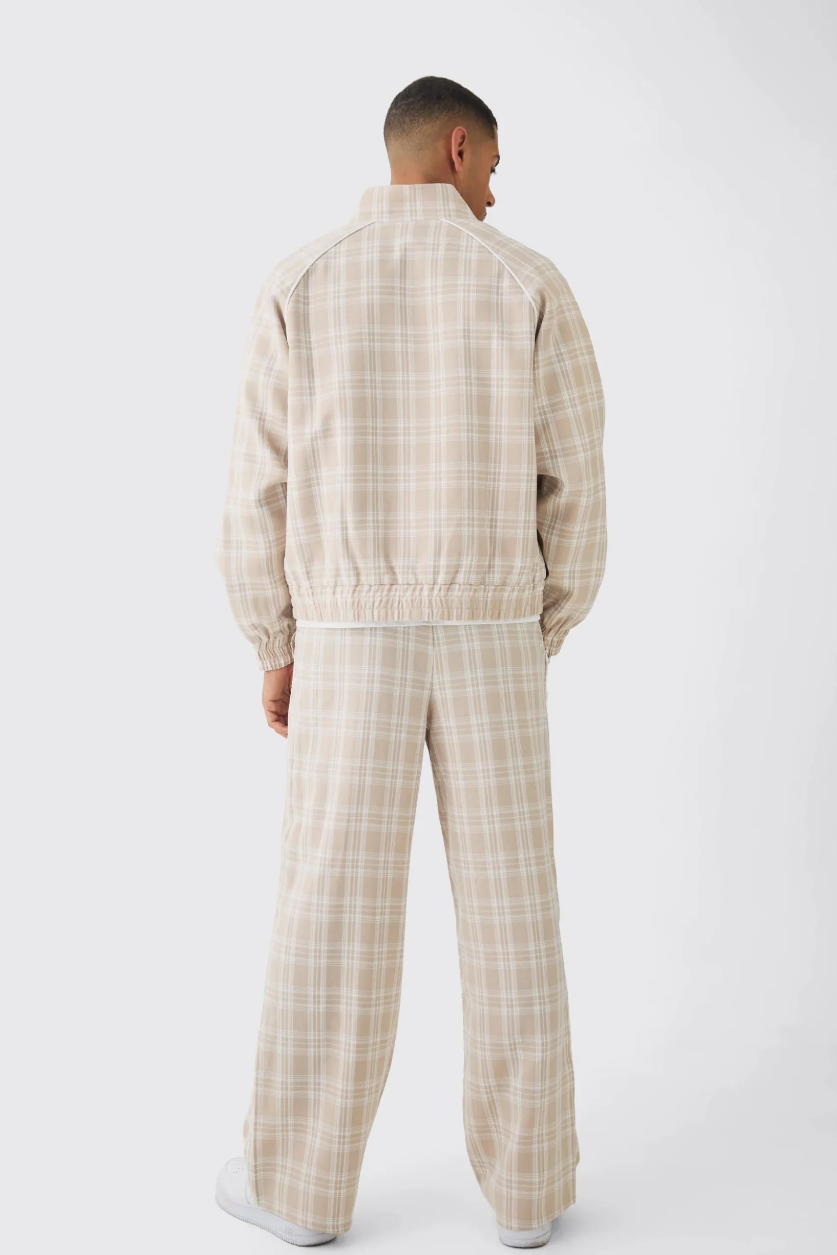 Oversized Boxy Checked Funnel Neck Set | BoohooMAN UK
