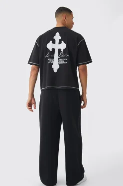 Oversized Boxy Cross Applique Contrast Stitch Heavyweight T-Shirt | BoohooMAN UK