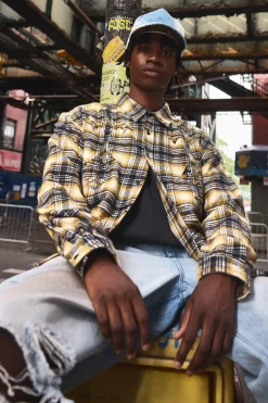 Oversized Boxy Cross Applique Check Shirt | BoohooMAN UK