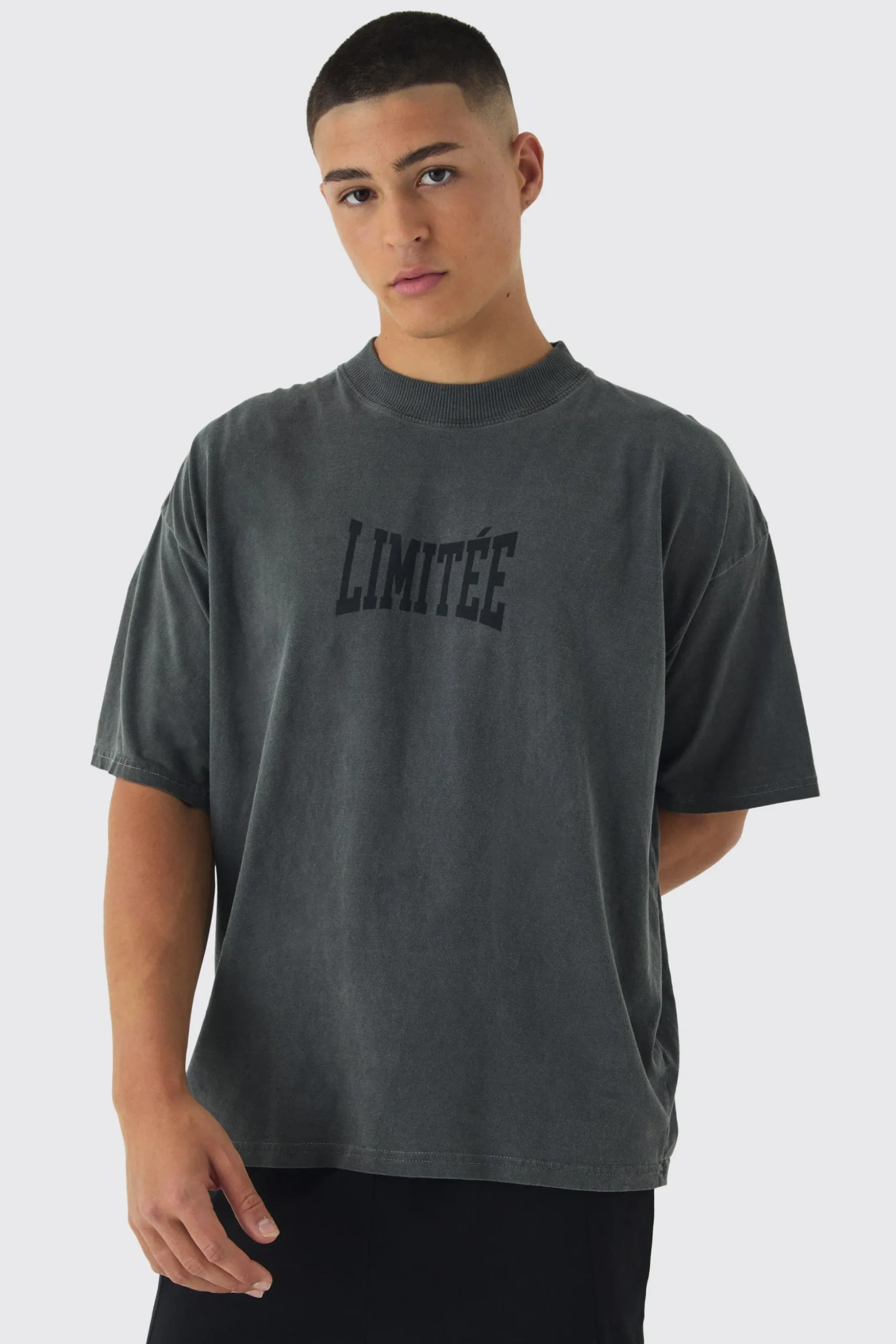 Oversized Boxy Extended Neck Washed Printed T-Shirt | BoohooMAN UK
