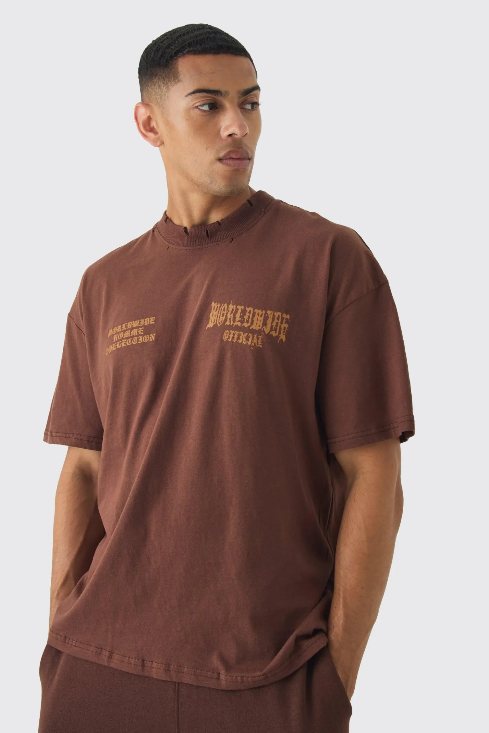 Oversized Boxy Extended Neck Distressed Skull Print T-Shirt | BoohooMAN UK