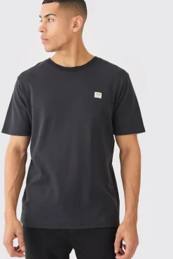 Oversized Boxy Heavyweight Embroidered Puff Print T-shirt | BoohooMAN UK