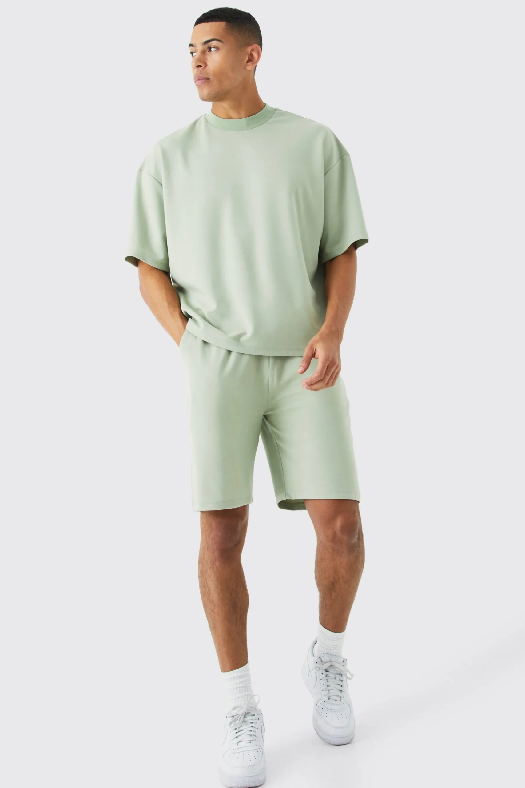Oversized Boxy Premium Super Heavyweight T-shirt & Shorts | BoohooMAN UK