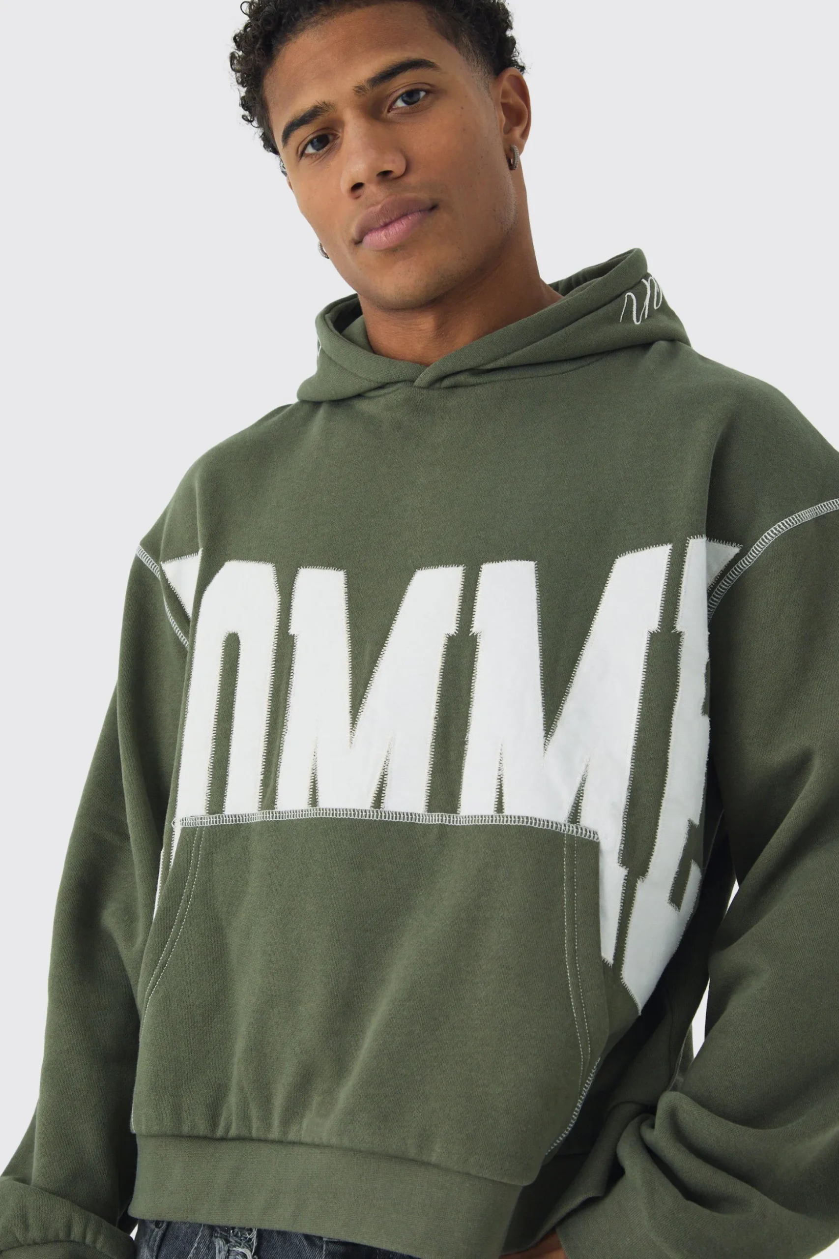 Oversized Boxy Twill Applique Contrast Stitch Hoodie | BoohooMAN UK