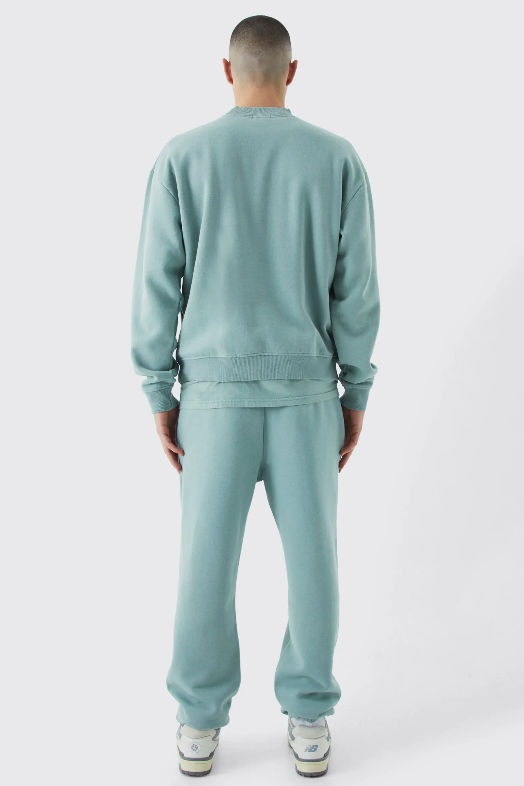 Oversized Boxy Washed Sweatshirt | BoohooMAN UK