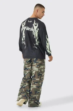 Oversized Closed Mesh Graffiti Moto T-shirt | BoohooMAN UK