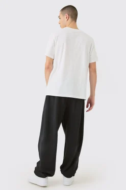 Oversized DC Batman Logo License T-shirt | BoohooMAN UK
