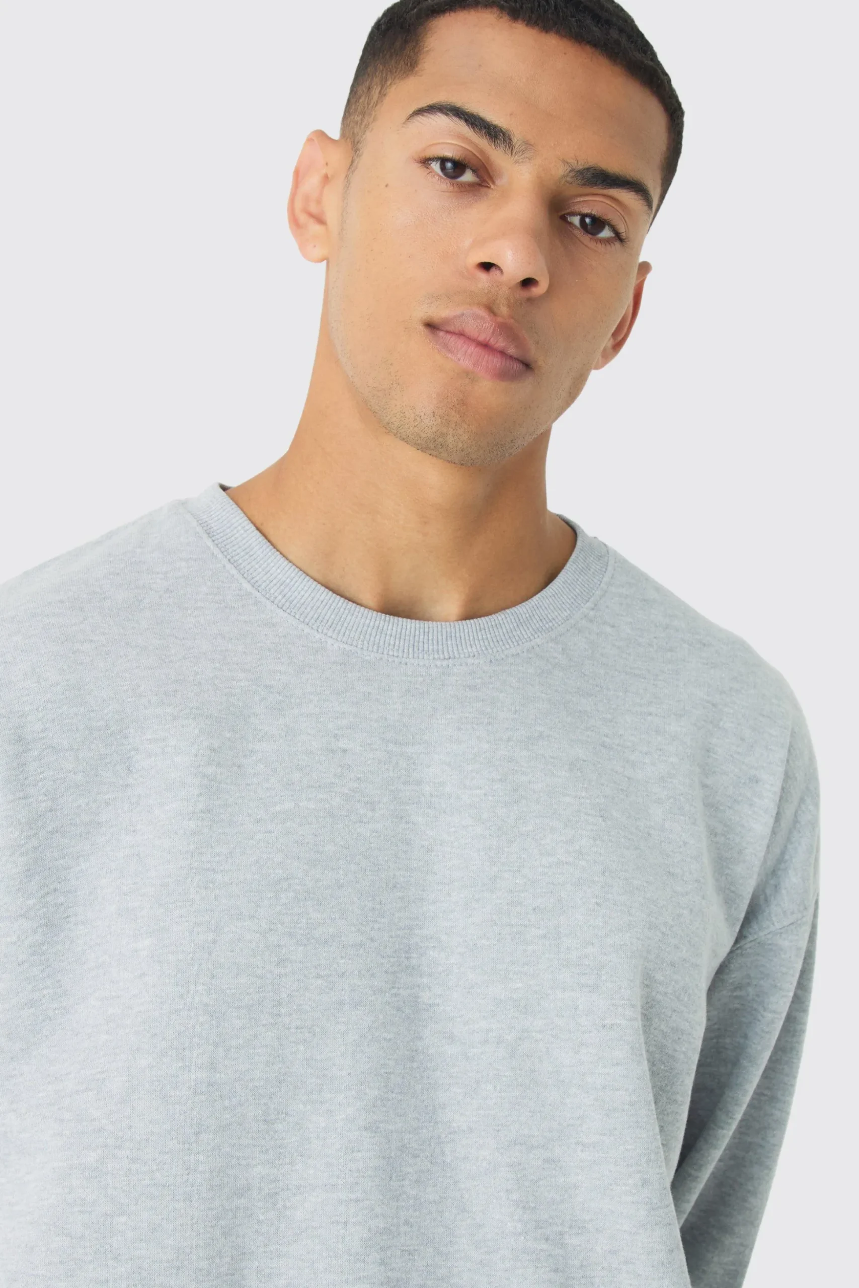 Oversized Extended Neck Basic Sweatshirt | BoohooMAN UK