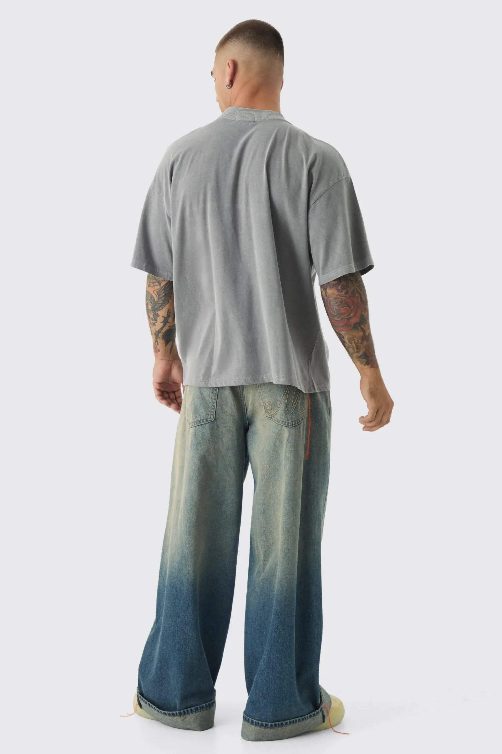 Oversized Extended Neck Boxy Pour Homme Wash Print T-Shirt | BoohooMAN UK